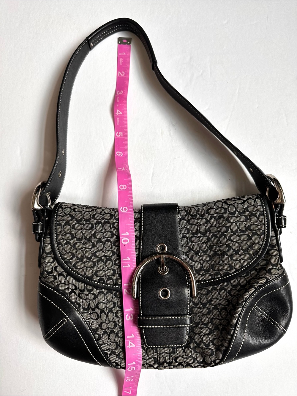 Coach Vintage Y2K Soho Gray and Black Signature Shoulder Bag - Picture 11 of 16